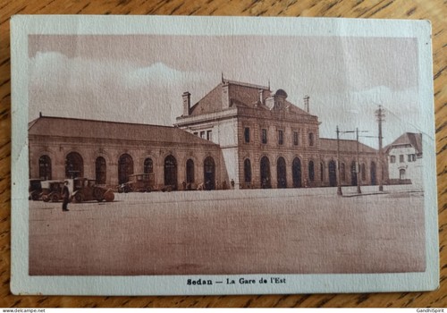 Sedan la gare de - la,