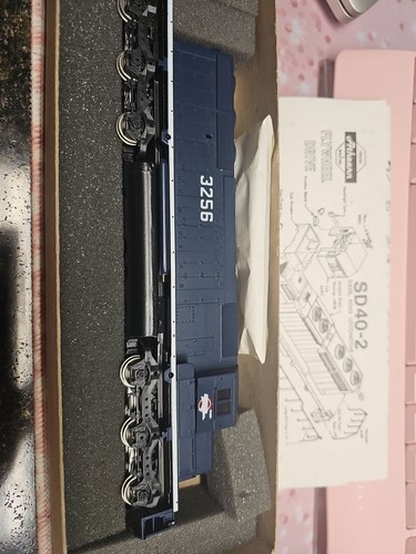 Athearn scale locomotive - ho,
