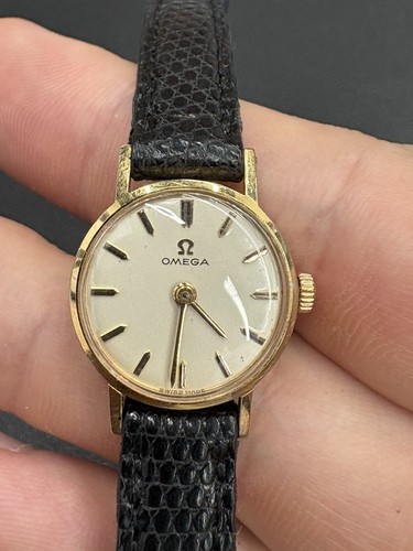 Omega vintage 18k - omega,