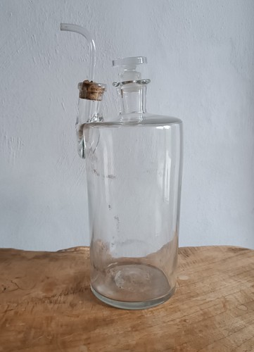 Ancien flacon laboratoire - ancien,