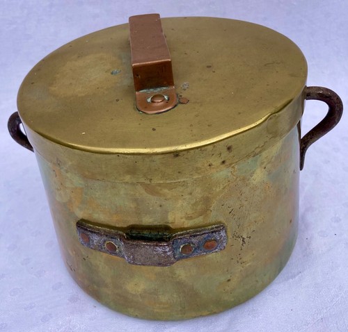Marmite chaudron ancien en - /,