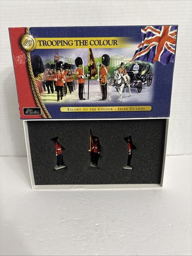 Britain 40113 trooping the - trooping,