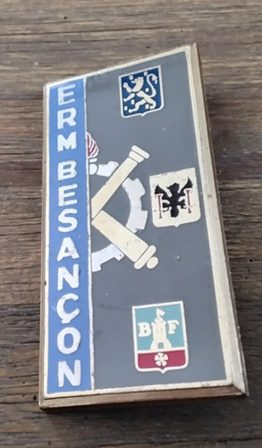 Insigne militaire - insigne,