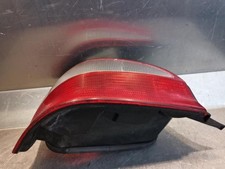 Feu arriere principal gauche