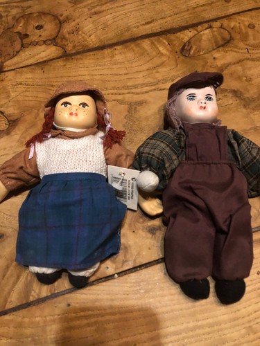 Deux poupées vintage