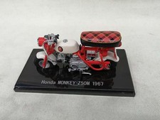 EBBRO Honda Monkey Z50M 1967 (Red x White) 1/10 Scale Car