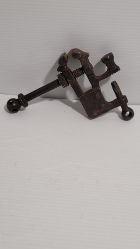étau ancien horloger xviiieme - étau,