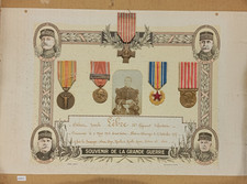 09/25 (CBR373) Diplôme + médailles ancien de la guerre 1914 1918 armée française