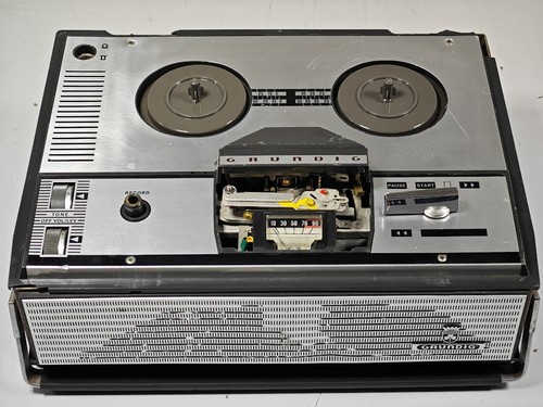 Enregistreur bande grundig - À,