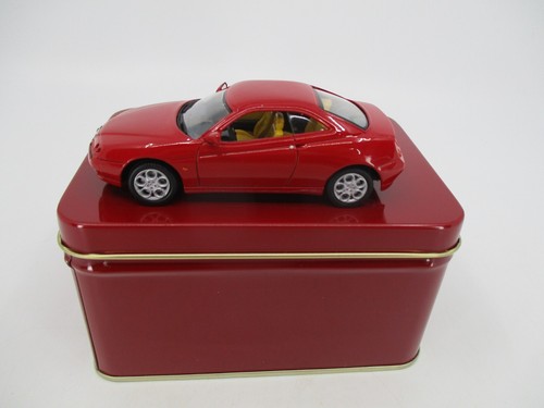 Av911 solido 43 alfa - 1:43,