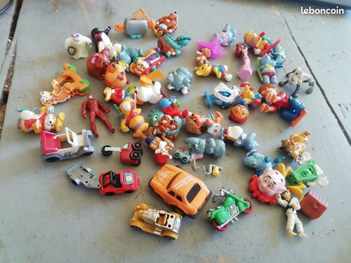 Lot figurines kinder et - de, +40