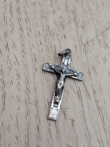 Bijoux religieux vintage - bijoux,
