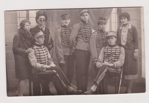 Cpa groupe costumé - 🎩,