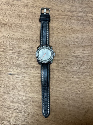 Magnifique montre yema - magnifique,