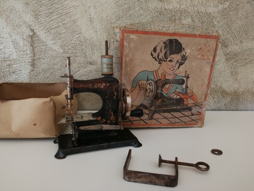 Ancienne machine coudre de - ancienne,