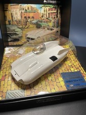 Voiture De Circuit Au 1/32 En