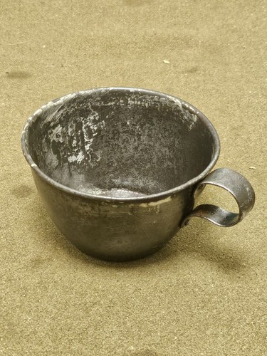 Quart tasse gobelet model - , 1865