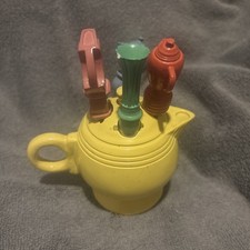 Vintage Fiestaware Mini Teapot Canape Set 4 Cheese Spreader Knives 5 Piece *Flaw