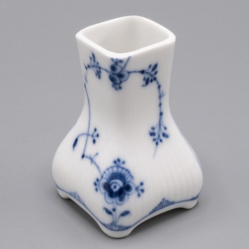 Repaired royal copenhagen - -,