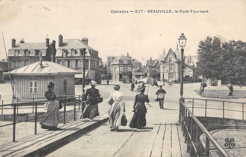 Old postcard deauville le - old,