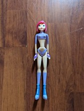 Poupée Winx Tecna cheveux roses plastiques (21 cm)