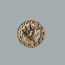 Antique button, late 19°.25mm, stamped metal cut out on background, birds