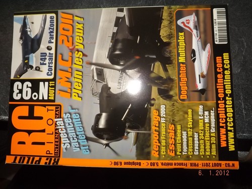Revue pilot 93 f4u - pilot,