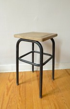 TABOURET de ATELIER en METAL