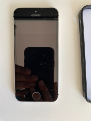 Apple iphone go - se, 32