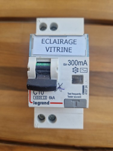 Legrand 410724 disjoncteur - legrand,