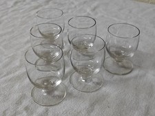 6 anciens petits Verres à digestif  3,cm de diamètre par 5,5cm de haut Shooter