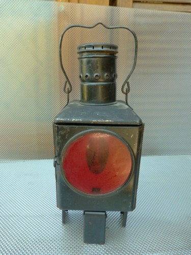 Ancienne lanterne petrole - ancienne, a