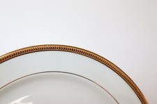 Porcelainerie de la Haute Vienne LIMOGES assiette 25 cm blanche filet or