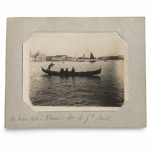 Photographie ancienne - , –