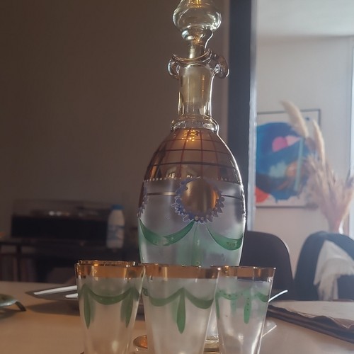 Carafe verre avec - verre, +