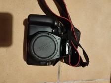 Appareil photo CANON EOS 1100D