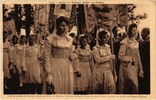 CPA Pardon de Sainte-Anne-la-Palud - All in Swarm of Women (1034060)