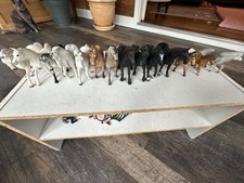 (14) schleich horses, (9) people, and accesories