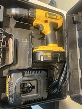 DEWALT 18-volt 1/2-in Cordless Drill   Kit Dc970 Preowned Fair Condition