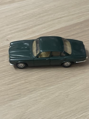 Jaguar xj12 berline 1972 vert - berline,