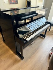 Yamaha MC10Bl Upright Piano 48" Polished Ebony