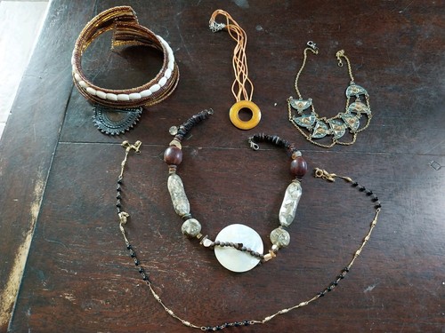Lot bijoux fantaisie - lot,