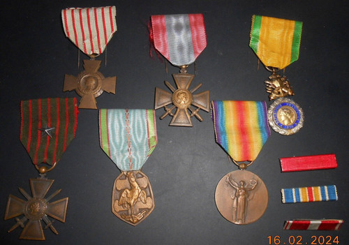 Medailles militaires diverses - medailles,