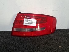 Feu arriere principal droit