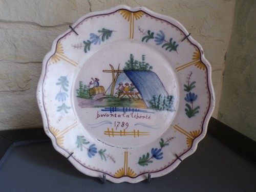 Assiette faïence ancienne