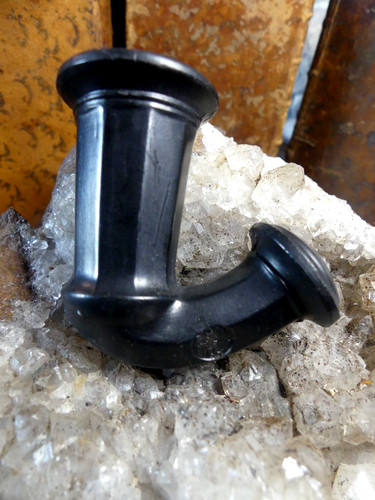 Pipe terre cuite noire - en,
