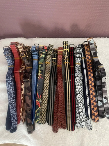 Lot 110 bracelets - 110,