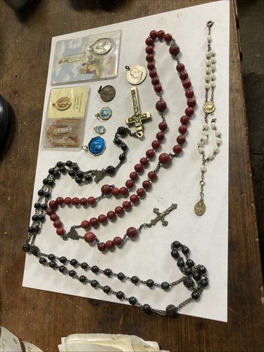 Lot objets religieux - d'objets,