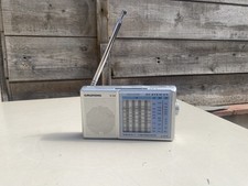 ---GRUNDIG YB 208 PORTABLE 4