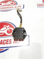 RÉGULATEUR REDRESSEUR DE